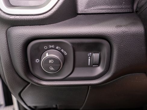 Used 2025 RAM 2500 Big Horn AWD/4WD image 29