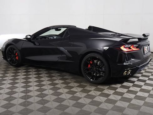 Used 2024 Chevrolet Corvette Stingray Convertible w/ Z51 Performance Package RWD image 17