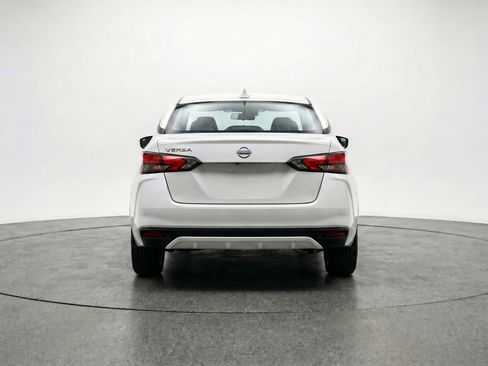 Used 2025 Nissan Versa SV FWD image 7