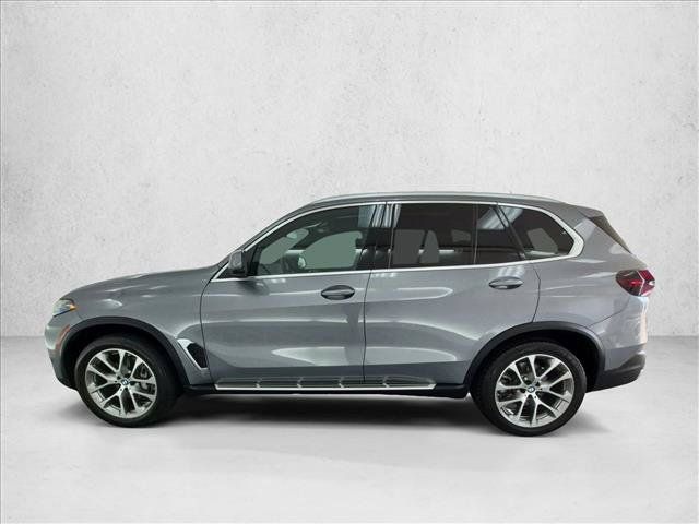Used 2025 BMW X5 sDrive40i RWD image 9