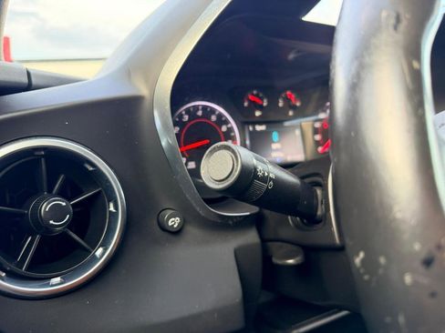 Used 2017 Chevrolet Camaro LT RWD image 17