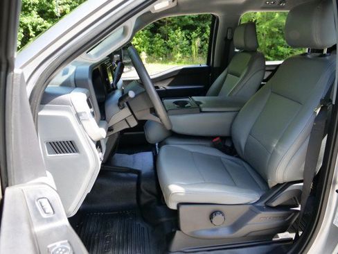 Used 2023 Ford F350 XL RWD image 3