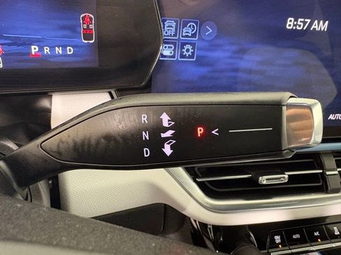 Used 2025 Chevrolet Equinox EV LT w/ Convenience Package image 30