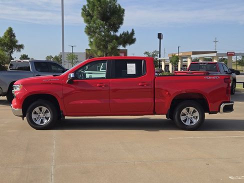 Used 2025 Chevrolet Silverado 1500 LT AWD/4WD image 4