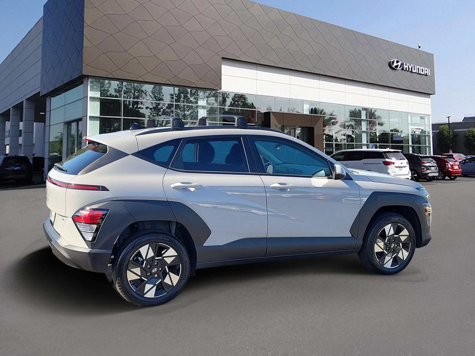 Certified 2025 Hyundai Kona SEL AWD/4WD image 2
