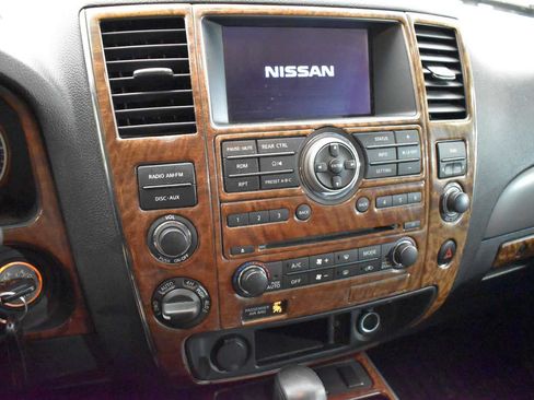 Used 2010 Nissan Armada SE AWD/4WD image 16