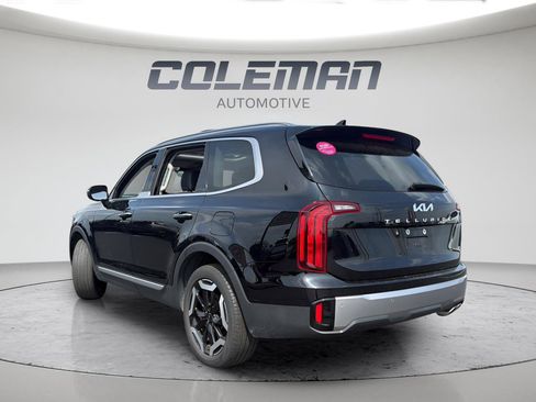 Used 2025 Kia Telluride S AWD/4WD image 3