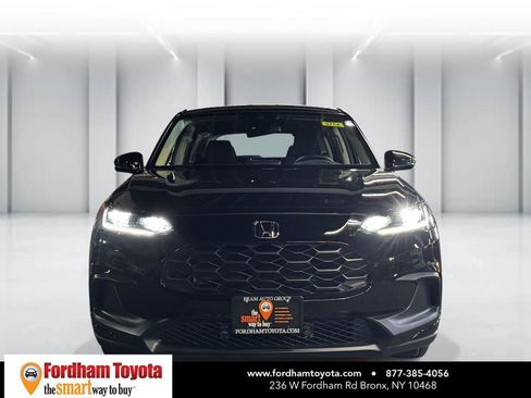 Used 2024 Honda HR-V LX image 2