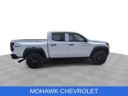 Certified 2023 Chevrolet Colorado Trail Boss w/ Advanced Trailering Package AWD/4WD image 9