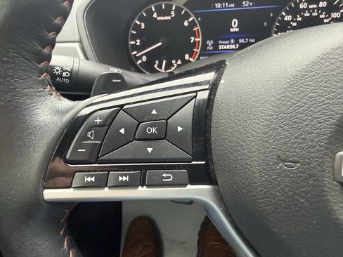 Used 2023 Nissan Altima 2.5 SR image 29