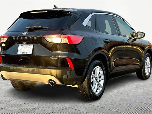 Used 2021 Ford Escape SE w/ Convenience Package image 2