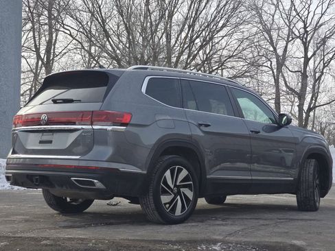 Used 2024 Volkswagen Atlas SEL image 17