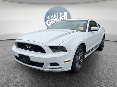 Used 2014 Ford Mustang Premium w/ Equipment Group 201A RWD image 8