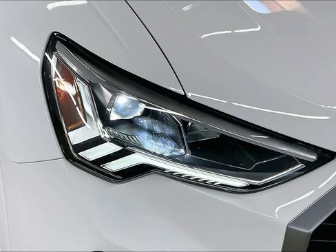 Used 2025 Audi Q3 2.0T Premium w/ Convenience Package image 30