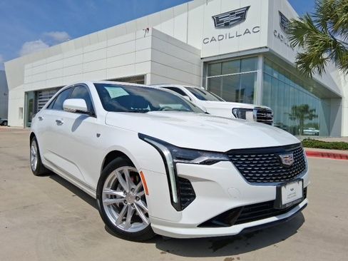 Used 2024 Cadillac CT4 Luxury image 1