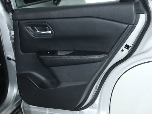 Certified 2024 Nissan Rogue SV image 31