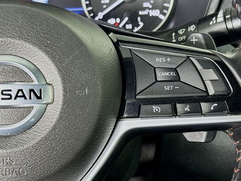 Used 2021 Nissan Altima 2.5 SR FWD image 14