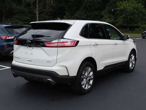 Used 2024 Ford Edge Titanium AWD/4WD image 3