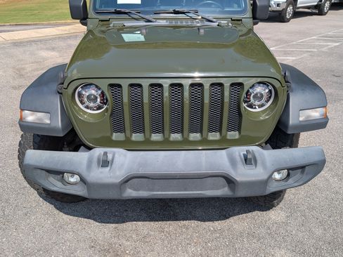 Used 2021 Jeep Wrangler Sport AWD/4WD image 12