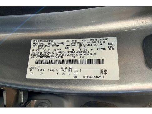 Used 2024 Ford F350 Lariat w/ Lariat Ultimate Package image 33
