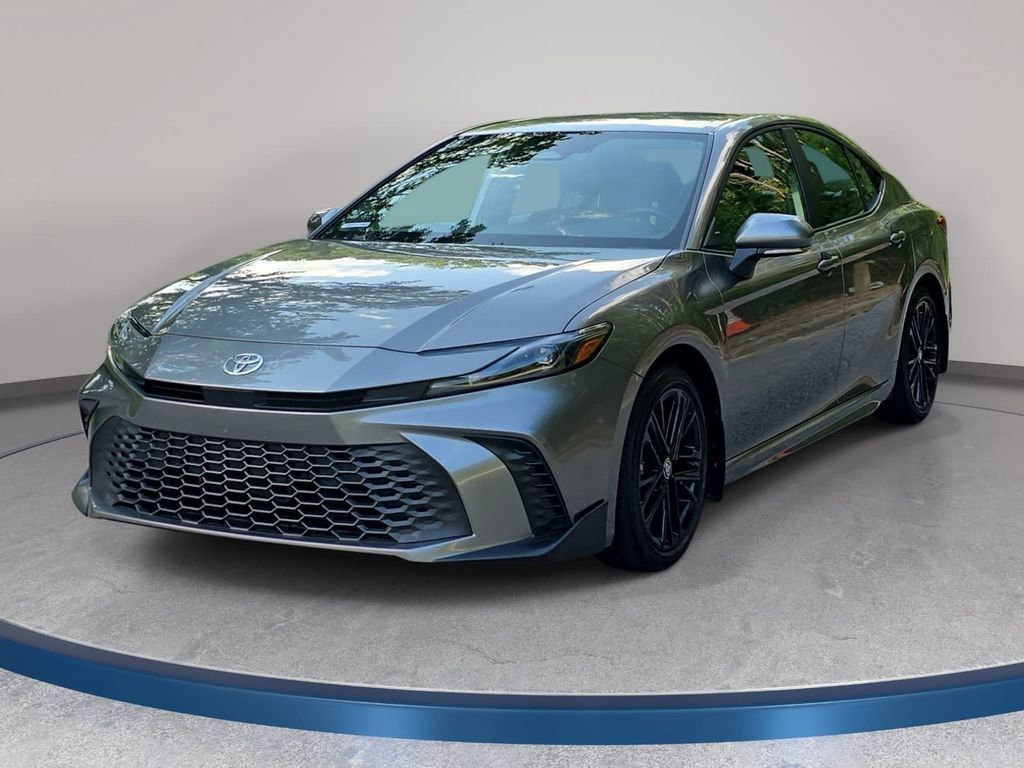Used 2026 Toyota Camry SE FWD image 1