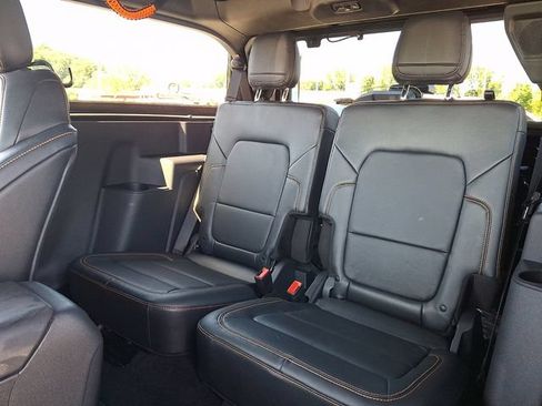 Used 2022 Ford Bronco Badlands w/ Sasquatch Package AWD/4WD image 19