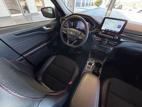 Used 2025 Ford Escape ST-Line image 39