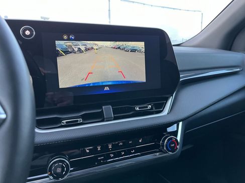 Used 2025 Chevrolet Equinox LT image 21