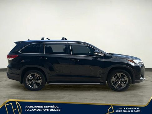Used 2018 Toyota Highlander Limited Platinum AWD/4WD image 7