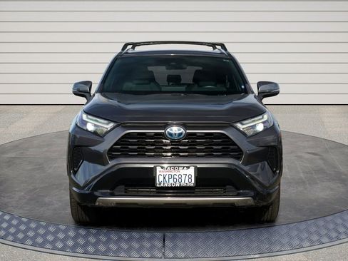 Used 2023 Toyota RAV4 SE image 2