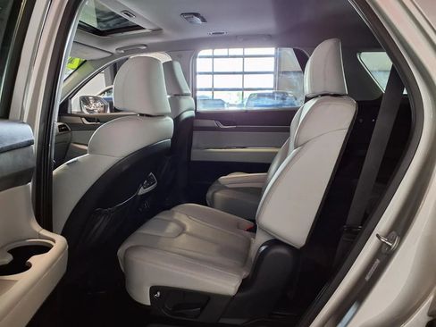 Used 2021 Hyundai Palisade SEL w/ Premium Package AWD/4WD image 17