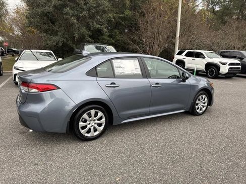 Certified 2025 Toyota Corolla LE image 2
