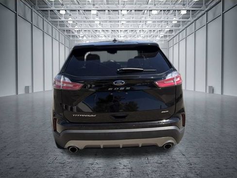 Used 2022 Ford Edge Titanium AWD/4WD image 4