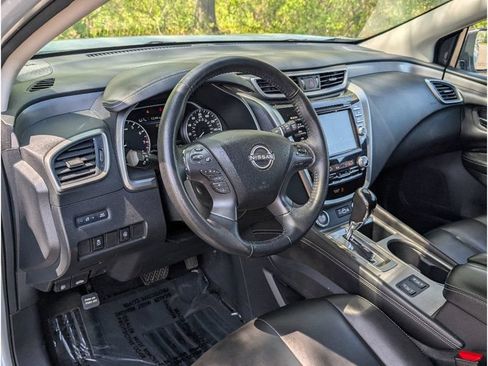 Used 2023 Nissan Murano SV FWD image 17