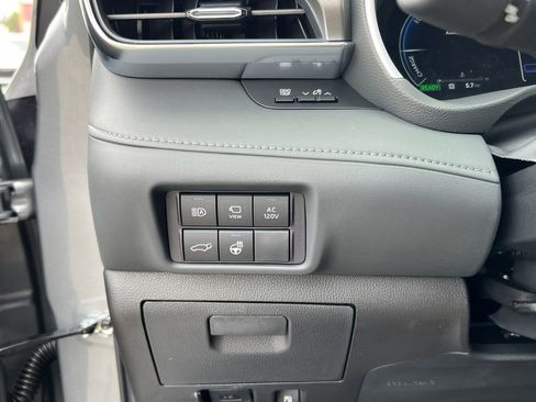 New 2026 Toyota Highlander Limited AWD/4WD image 16