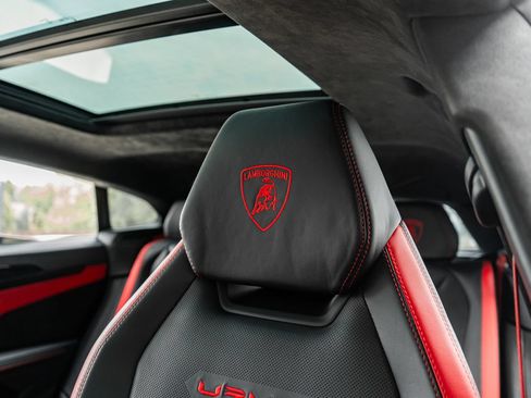 Used 2023 Lamborghini Urus S AWD/4WD image 26