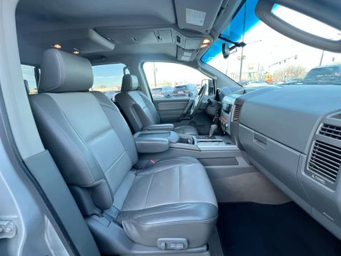 Used 2006 Nissan Titan LE w/ (T01) Tow Pkg image 28