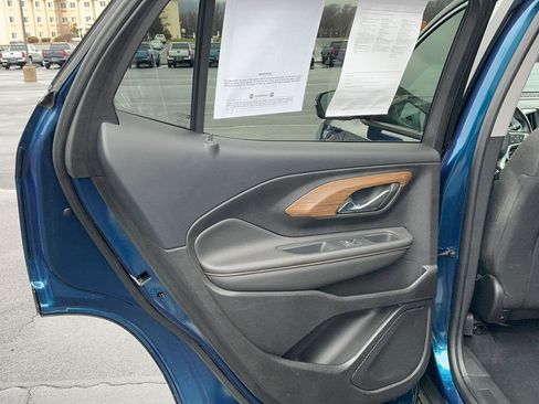 Used 2019 GMC Terrain SLE w/ Driver Convenience Package image 23