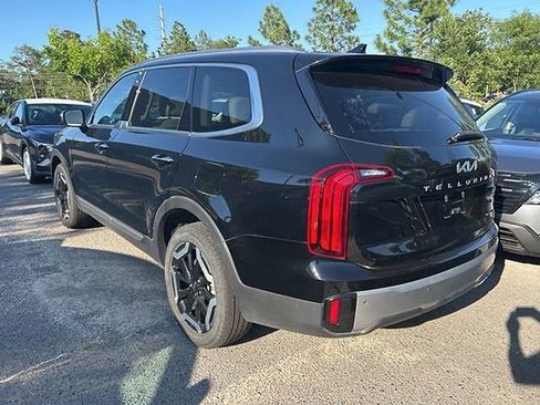 Used 2023 Kia Telluride S AWD/4WD image 10
