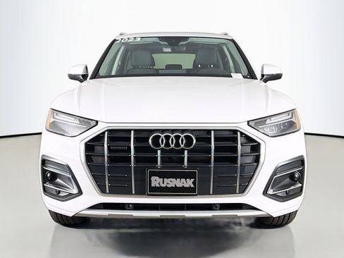 Used 2023 Audi Q5 2.0T Premium w/ Convenience Package AWD/4WD image 2