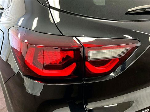 Used 2025 Chevrolet TrailBlazer ACTIV w/ Driver Confidence Package image 28