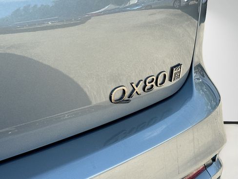 Used 2025 INFINITI QX80 Autograph AWD/4WD image 11