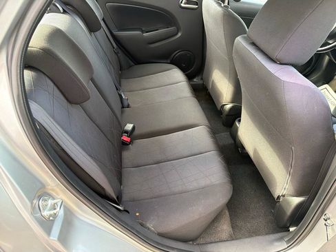 Used 2012 MAZDA MAZDA2 Sport FWD image 11