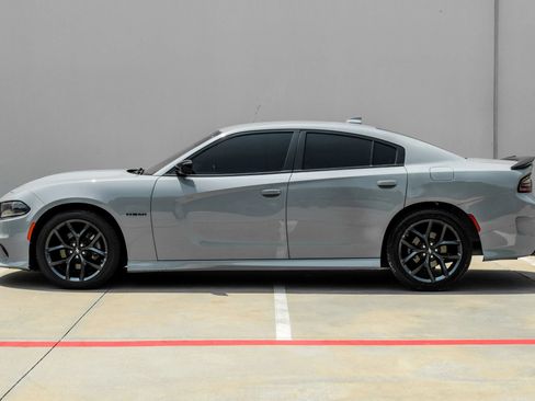 Used 2022 Dodge Charger R/T w/ Blacktop Package RWD image 8