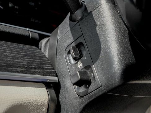 Used 2026 Mercedes-Benz GLS 450 GLS 450 image 17