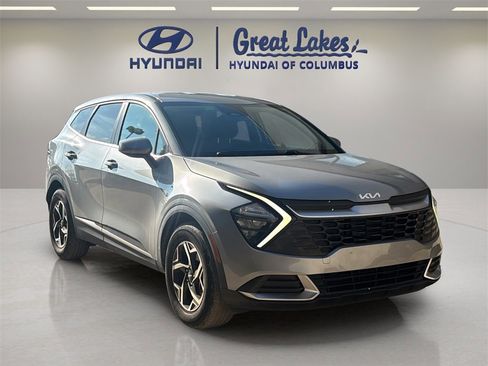 Used 2023 Kia Sportage LX image 7