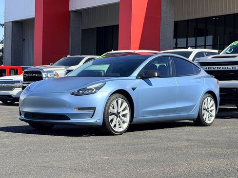 Used 2019 Tesla Model 3 Standard Range image 22