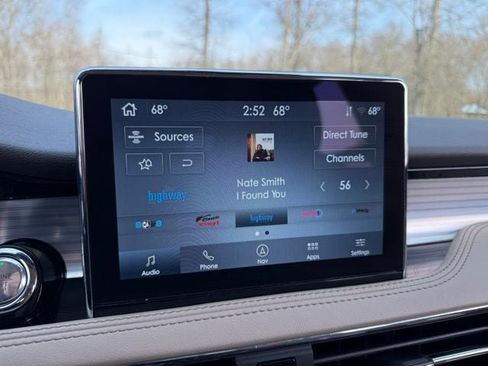 Used 2022 Lincoln Corsair AWD w/ Premium Package image 25