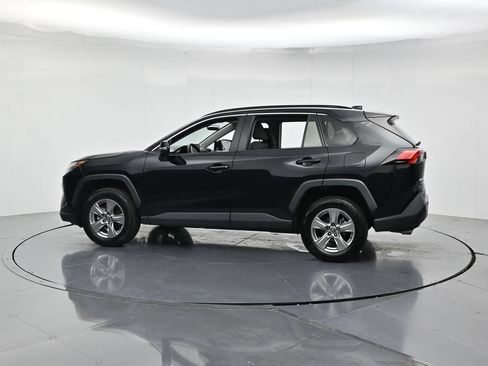 Used 2023 Toyota RAV4 XLE AWD/4WD image 7