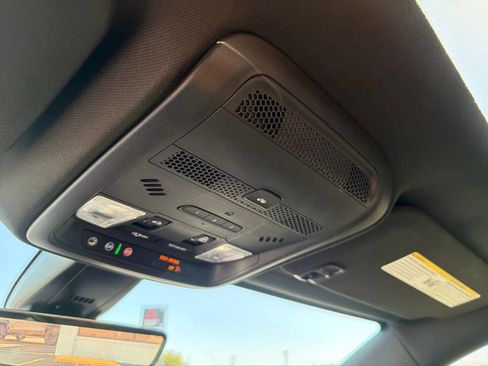 Used 2022 Cadillac XT5 Premium Luxury w/ Technology Package FWD image 34